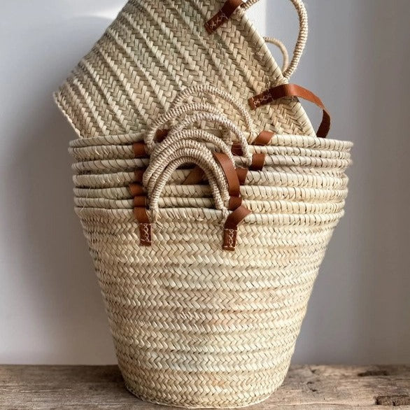 French shopping basket with handles