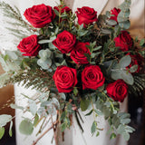 Scarlett Statement Bouquet – Timeless Elegance for Valentine's Day