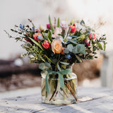 Florist-Curated Seasonal Vase – Luxury Flowers, Beautifully Designed